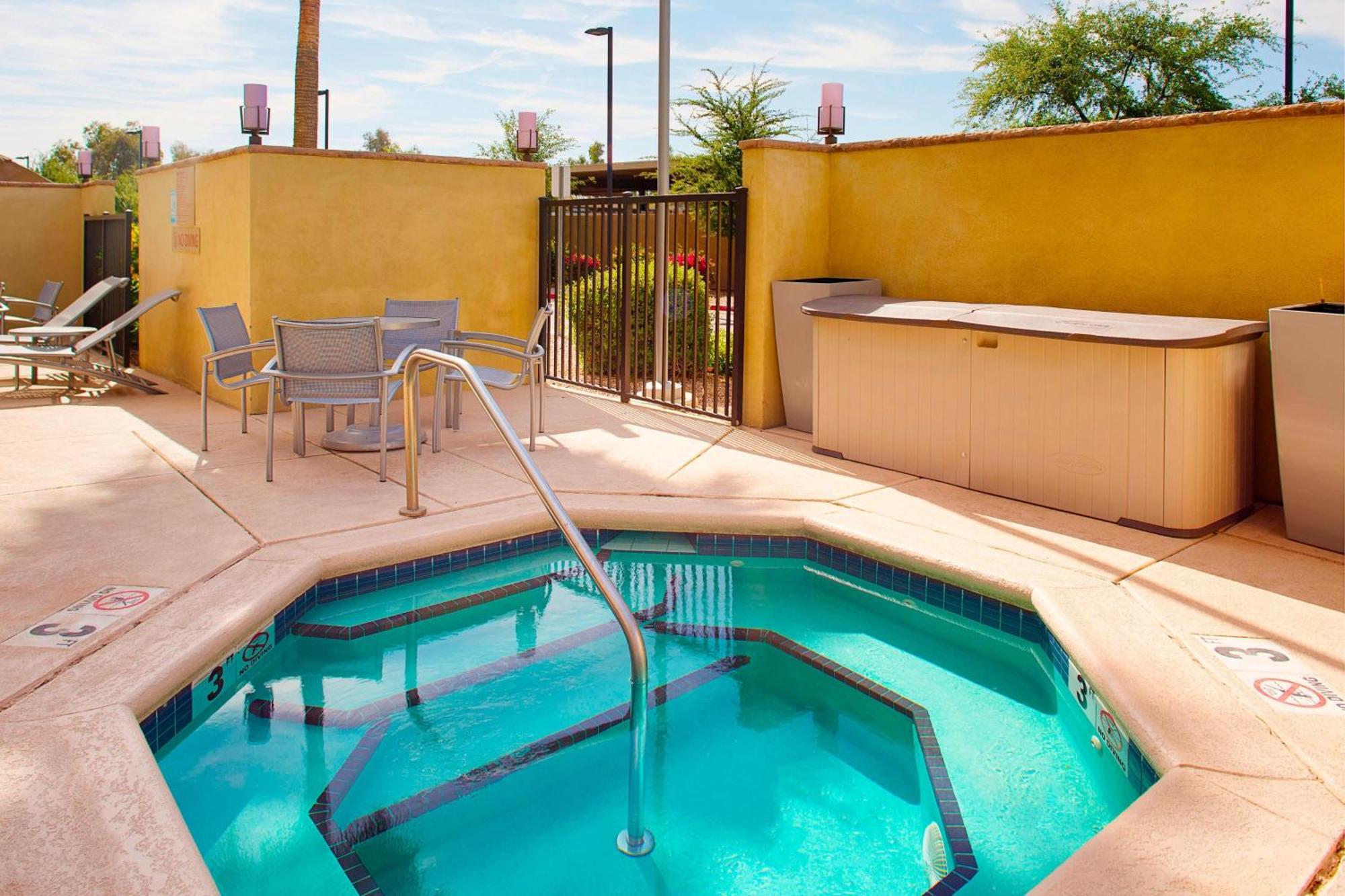 Towneplace Suites By Marriott Phoenix Goodyear Exterior photo